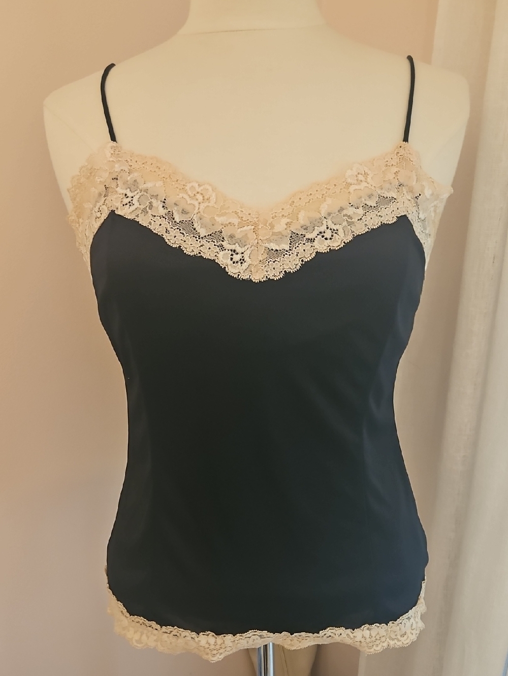 Vintage Lace Cami Tank Top - Black & Cream
